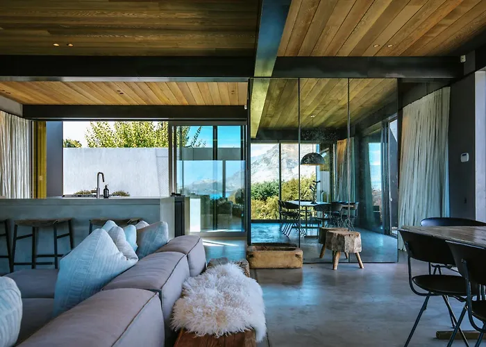 Villa Te Pakeke - Couple's Retreat - Close To