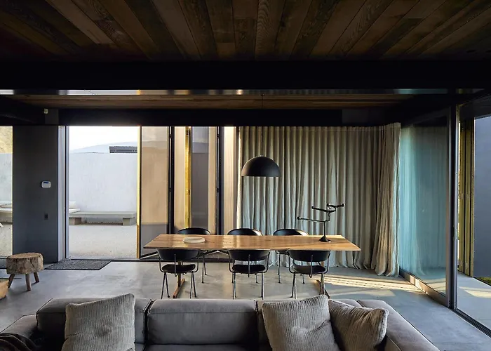 Te Pakeke - Couple's Retreat - Close To Villa *